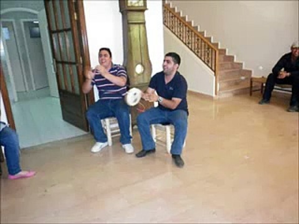 Majdel Maouch Jamlo... Halla Halla Ya Jamlo...