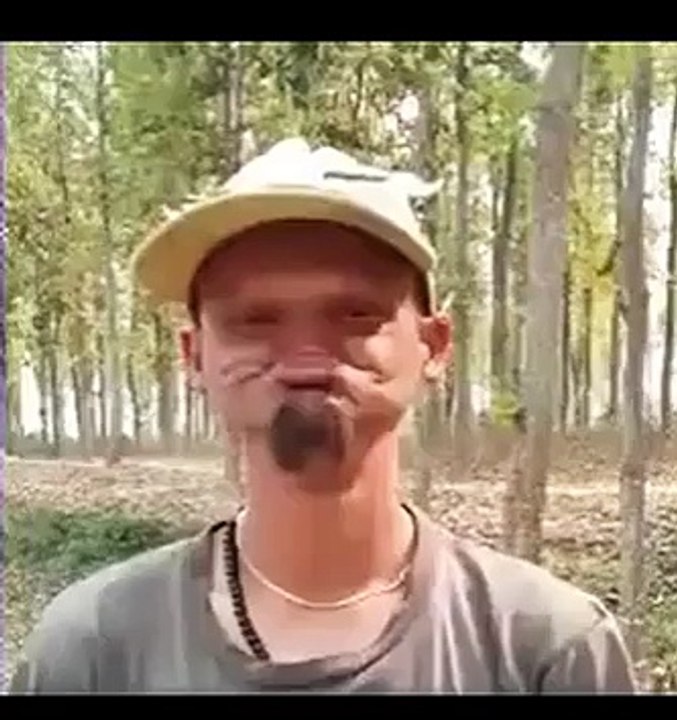 اس کی حرکتیں چیک کرو