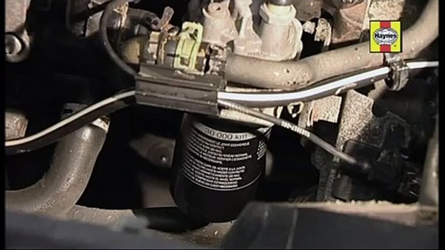 Car engine oil and filter change