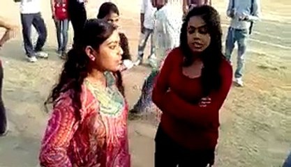 college girls fight (shame on you girl & boy beating a single girl)