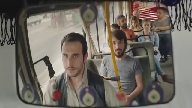 Dolmuş Şoförünün Sevdiği Kıza Açılması