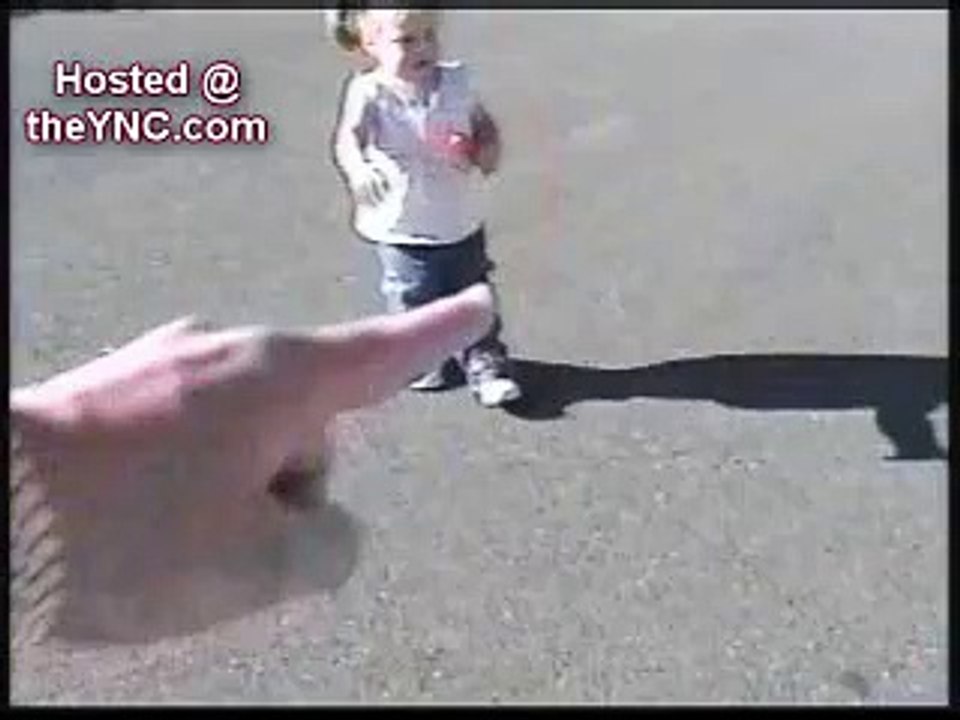 怕影子的小孩