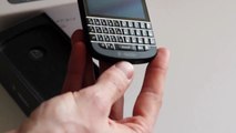 T-Mobile BlackBerry Q10 unboxing