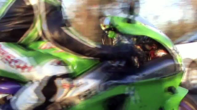 Stunt Kawasaki Ninja ZX7R