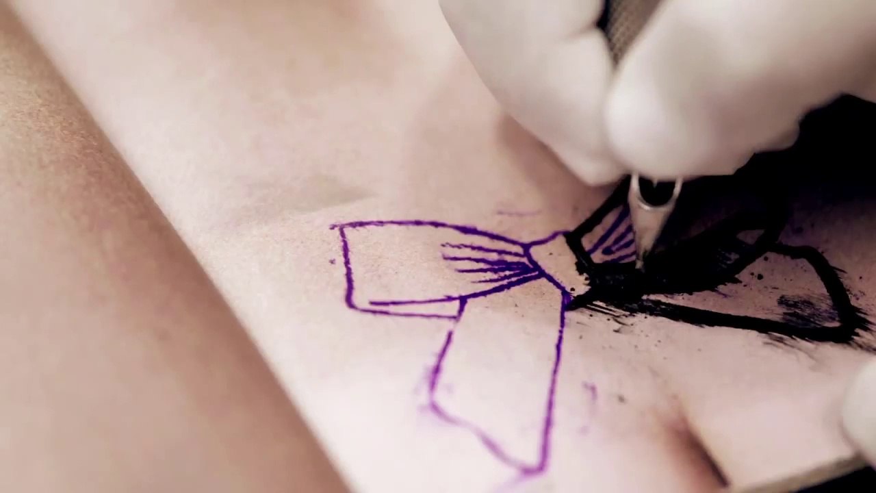 The SkinBook : book Made Of Synthetic Flesh For...