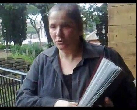 Case agli zingari e sfratto agli italiani