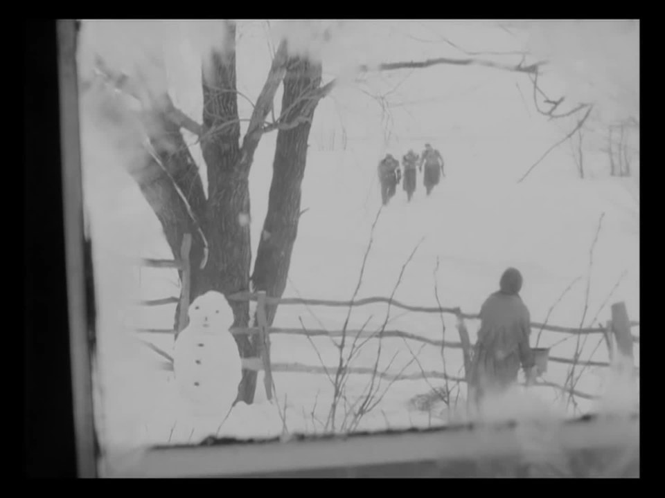 The Ascent  - Clip Hiding from the Nazis(Deutsch English) HD