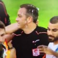 Sabri Sarıoğlu'nun hakeme kırmızı kart göstermesi