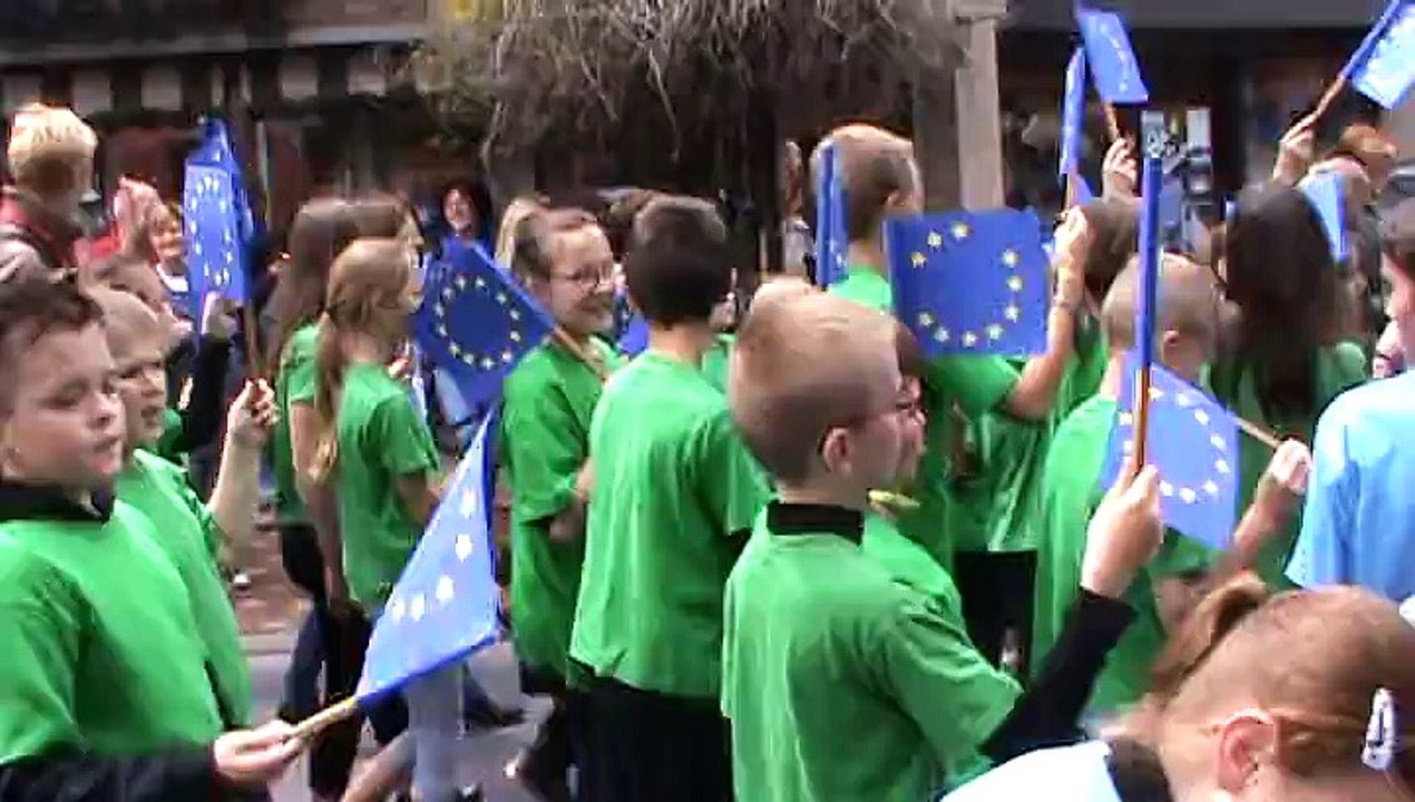 75 ans St Henri Comines - Cortège 03
