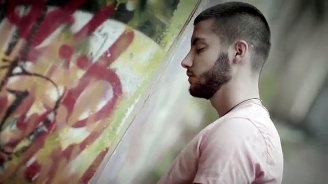 Ümit Besen - Bir Gün Kapına