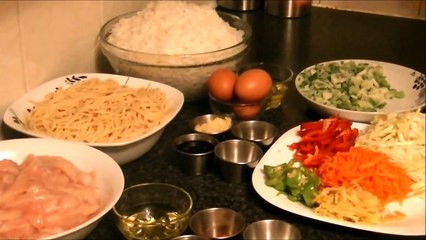 SINGAPORIAN RICE (PAKISTANI STYLE) *COOK WITH FAIZA*