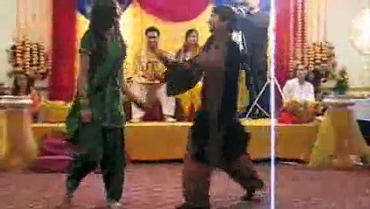 Mehndi Wedding Dance
