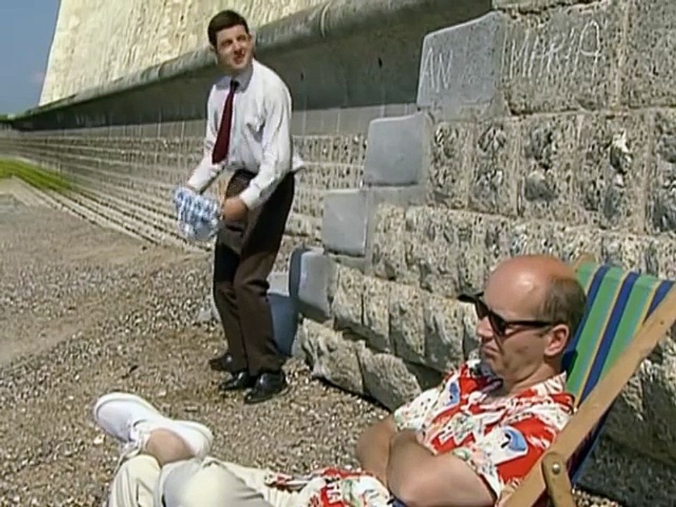 Mr Bean - At the Beach