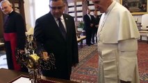 Presidente Mauricio Funes visita al Papa Francisco