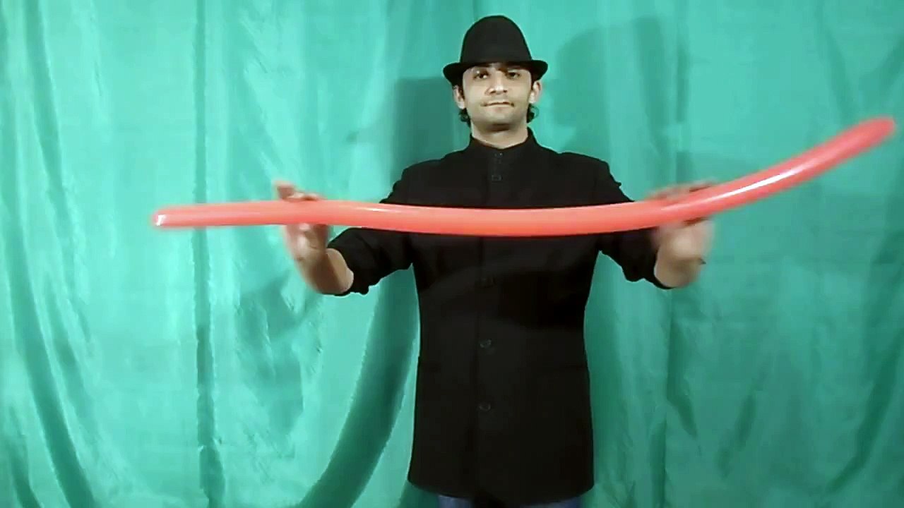 تعلم العاب الخفة . How to eat a balloon magic revealed . اعادة الشرح ؟