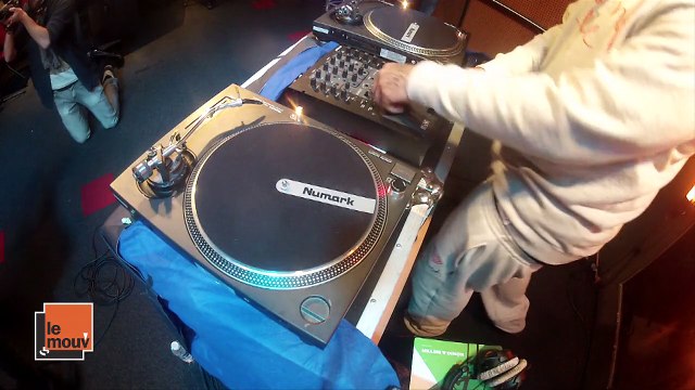 Kendrick Lamar Swimming Pools (Drank) Live @ Le Mouv Laura Leishman Project , 11-06-2012