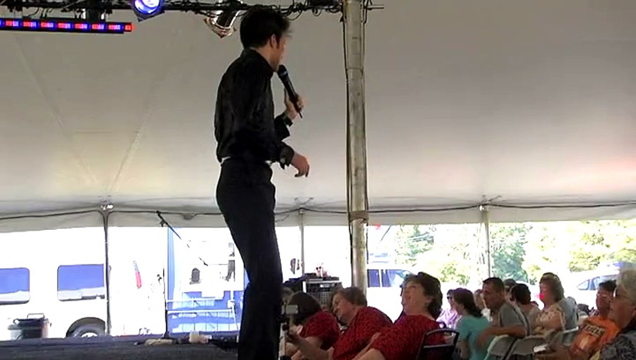 Kavan Hashemian sings 'Way Down' Elvis Week 2011