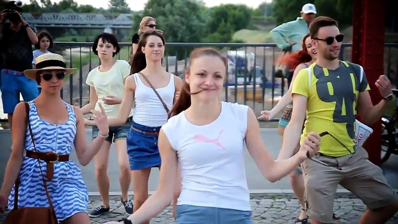 FLASH MOB „Dancing Queen" - Poznań Śródka