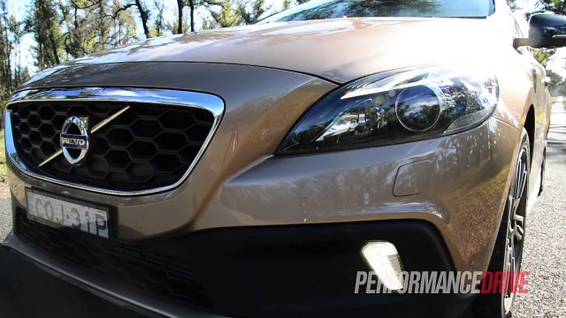 2014 Volvo V40 Cross Country T5 0-100km/h & engine sound