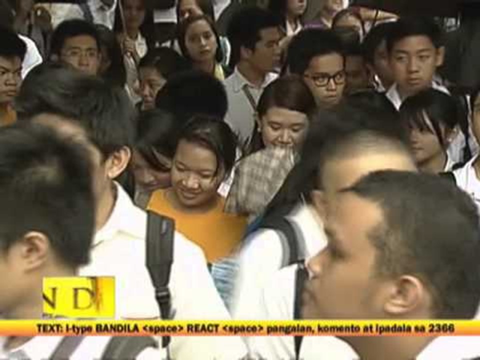 Workers, students go home early amid flood threat