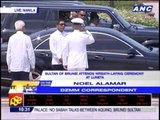 Sultan of Brunei lays wreath at Rizal monument