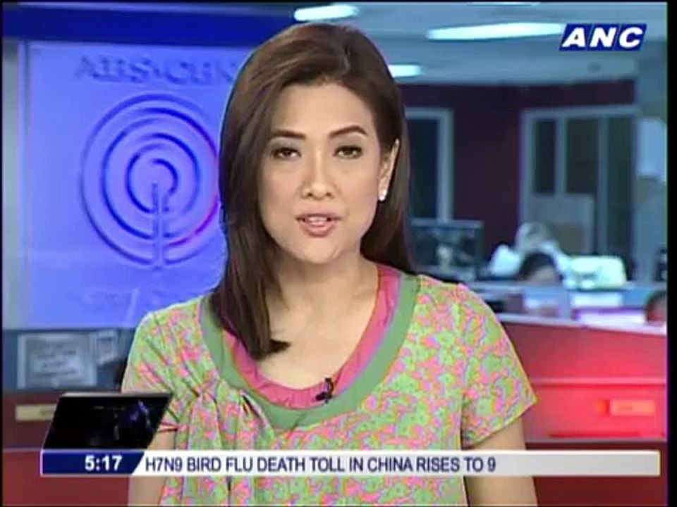 2 immigration workers fired over Reyes' flight