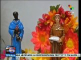 Venezolanos festejan fiesta conocida como Cruz de mayo