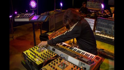 Jean Michel Jarre - Oxygene Part IV (Live In Your Living Room) - 2007
