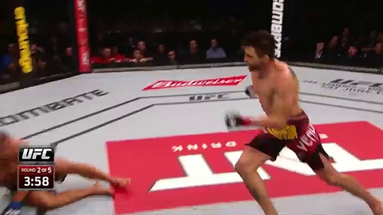 Thiago Alves gets nose broken