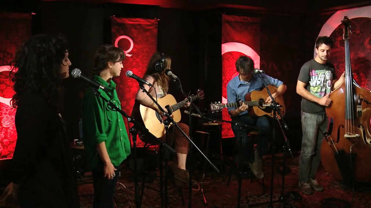 'Temecula Sunrise' by Dirty Projectors on Q TV