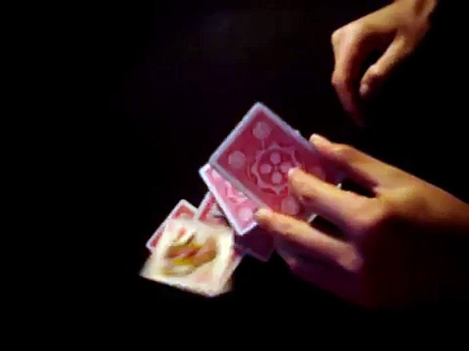 Dos manos y cincuenta y dos cartas