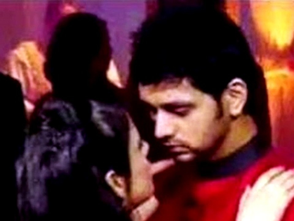 Meri Aashiqui Tum Se Hi 2nd June 2015 Ishani And Ranvir Romantic Song (main tenu samjhawan ki)