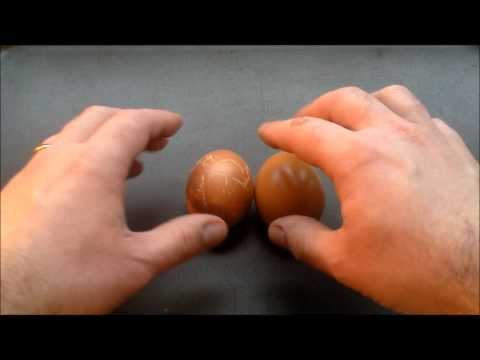 Astuce pour reconnaître un œuf dur et un œuf cru (rapide et facile) HD