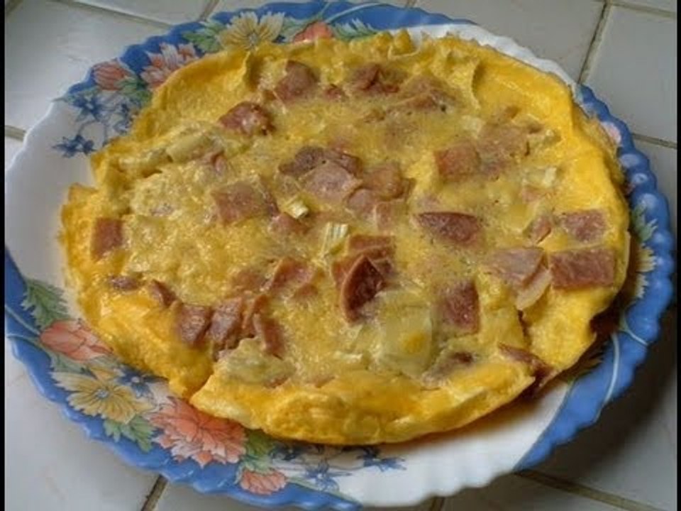 L'omelette au camembert et jambon (recette facile et rapide) HD