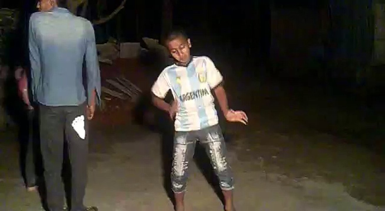 Funny Bangla Dance By Litle Boys