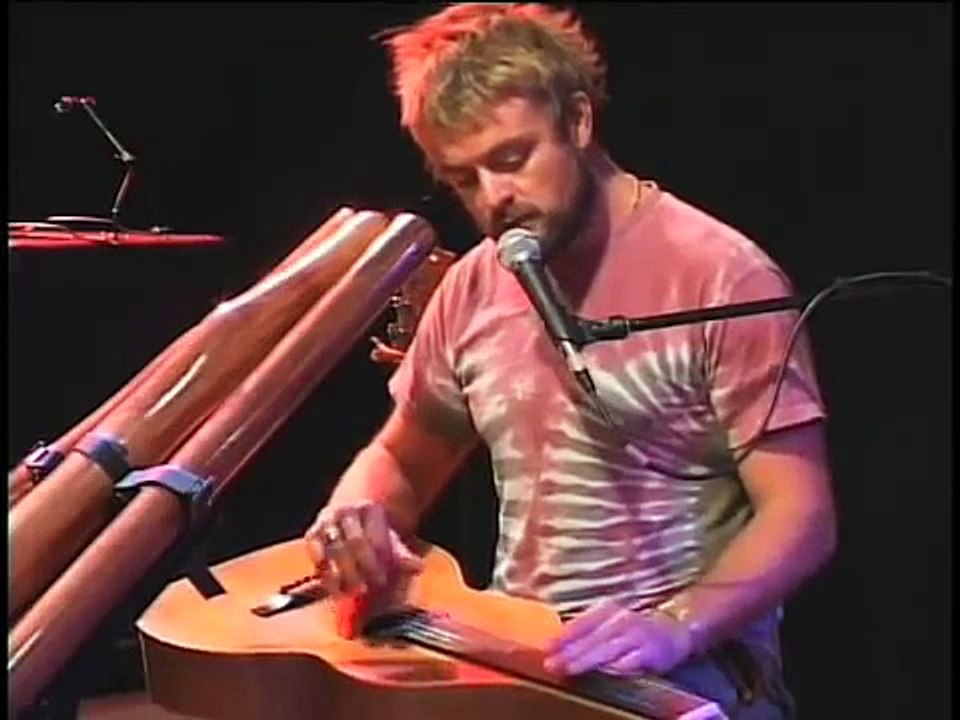 Xavier Rudd - Studio 89