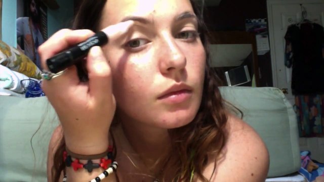 Make up Tutorial: WET n WILD eye shadow/ eye brows and lipstick