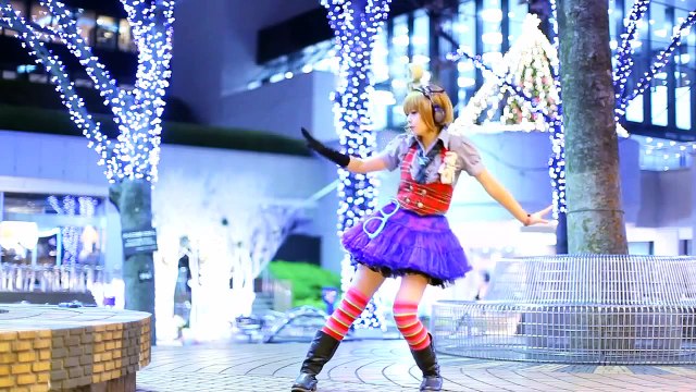 Girl dancing Japanese dance Девочка танцует японский танец