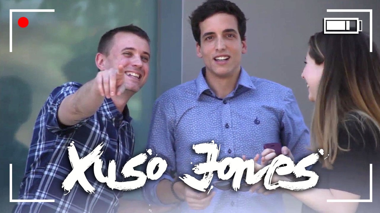 Xuso Jones es acosado por una fan | Cámara oculta de Tiparraco | Es broma y lo sabes