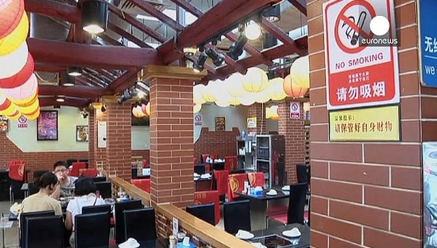 Pekín prohíbe desde este lunes fumar en todos los espacios públicos cerrados