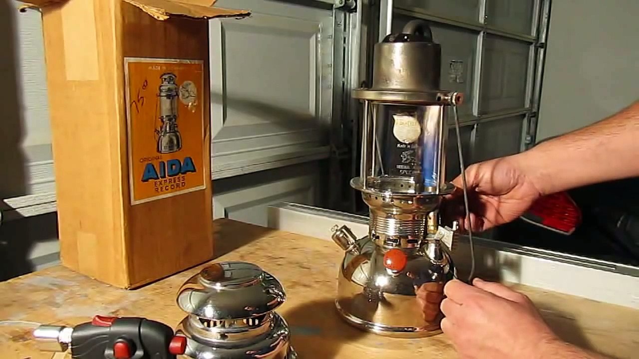 Aida 1500 Express Record Kerosene Pressure Lantern 500CP