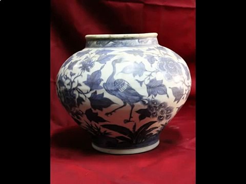 #10 Antique Chinese porcelain Early Ming dynasty vase.avi
