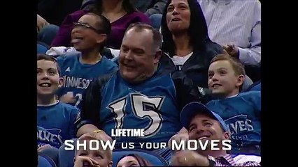 Un fan de Kevin Garnett enflamme le stade