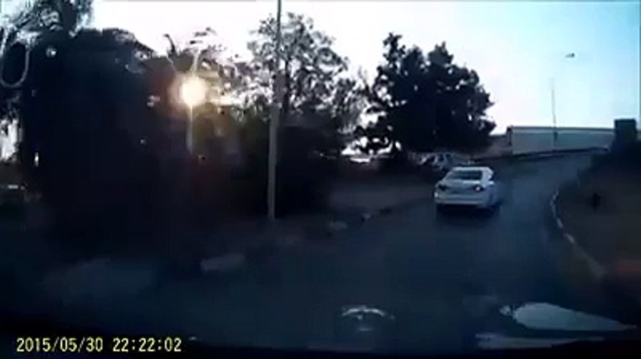 WATCH_Joburg_robbery_dash_cam_video