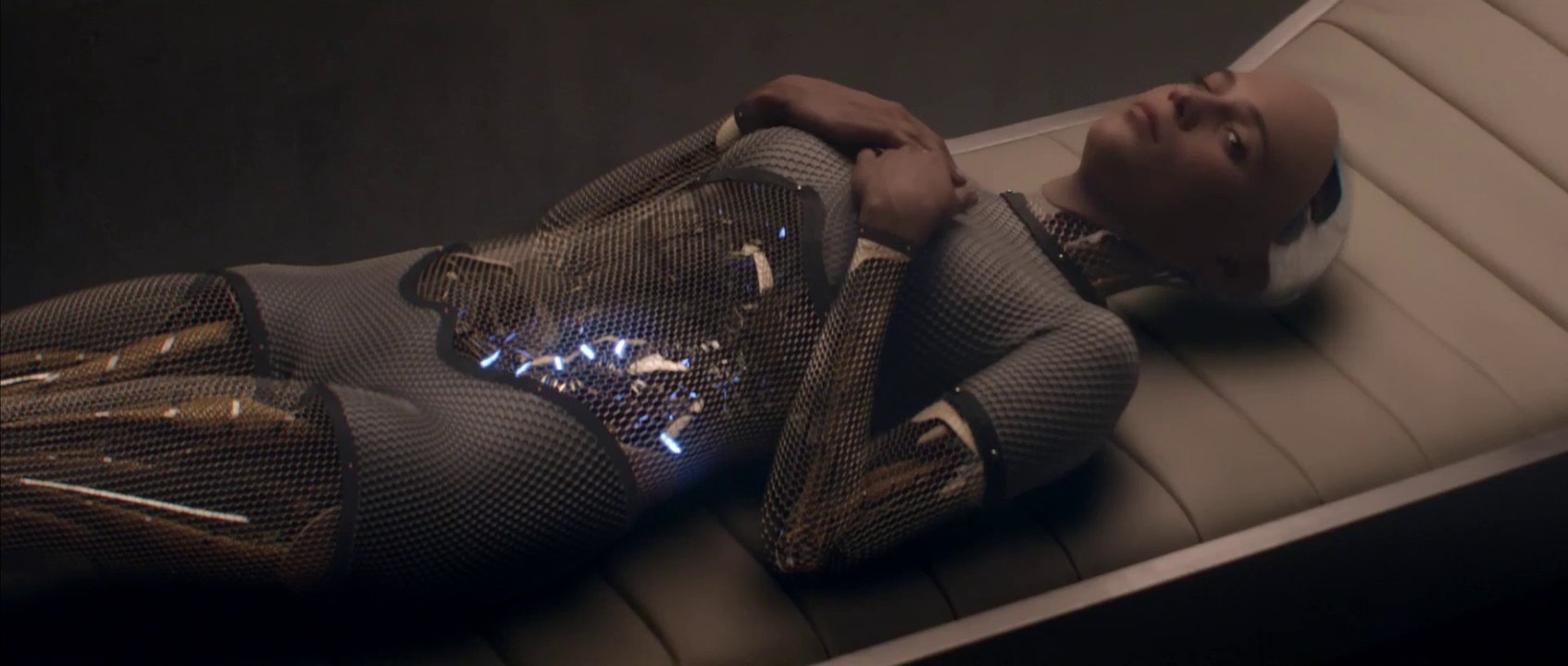 EX MACHINA