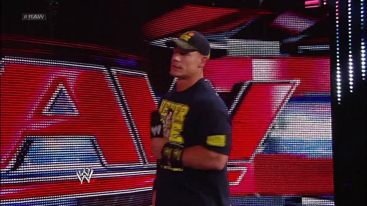 Dolph Ziggler and AJ Lee's New Year's Eve toast ends in smelly mess: Raw, Dec. 31, 2012