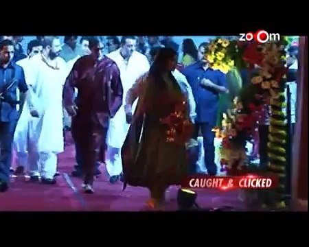 Shahrukh Khan unveils Arjun Rampal's look in RA.One, Kareena to focus on Heroine, & more news