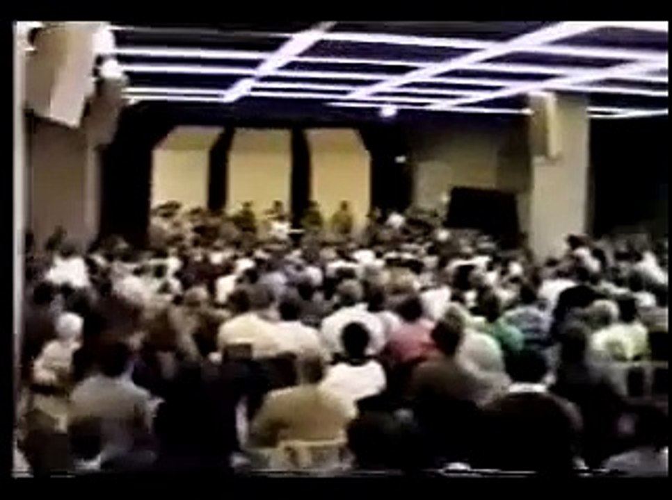 Robert Fripp and the League of Crafty Guitarists
