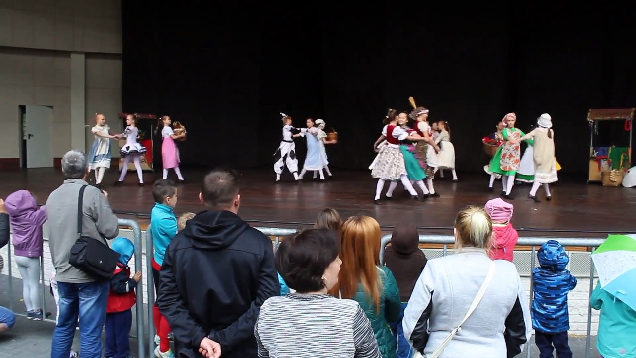 Tancerze dla Basi Cichockiej cz. 1 (Gorzów, amfiteatr 1. 06. 2015 r.)