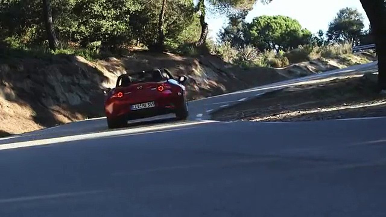 New Mazda MX-5 - driving, sound!